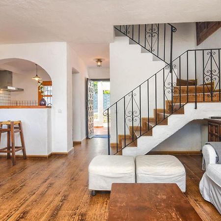 Bungalow With Seaviews In Moraira Теулада Экстерьер фото